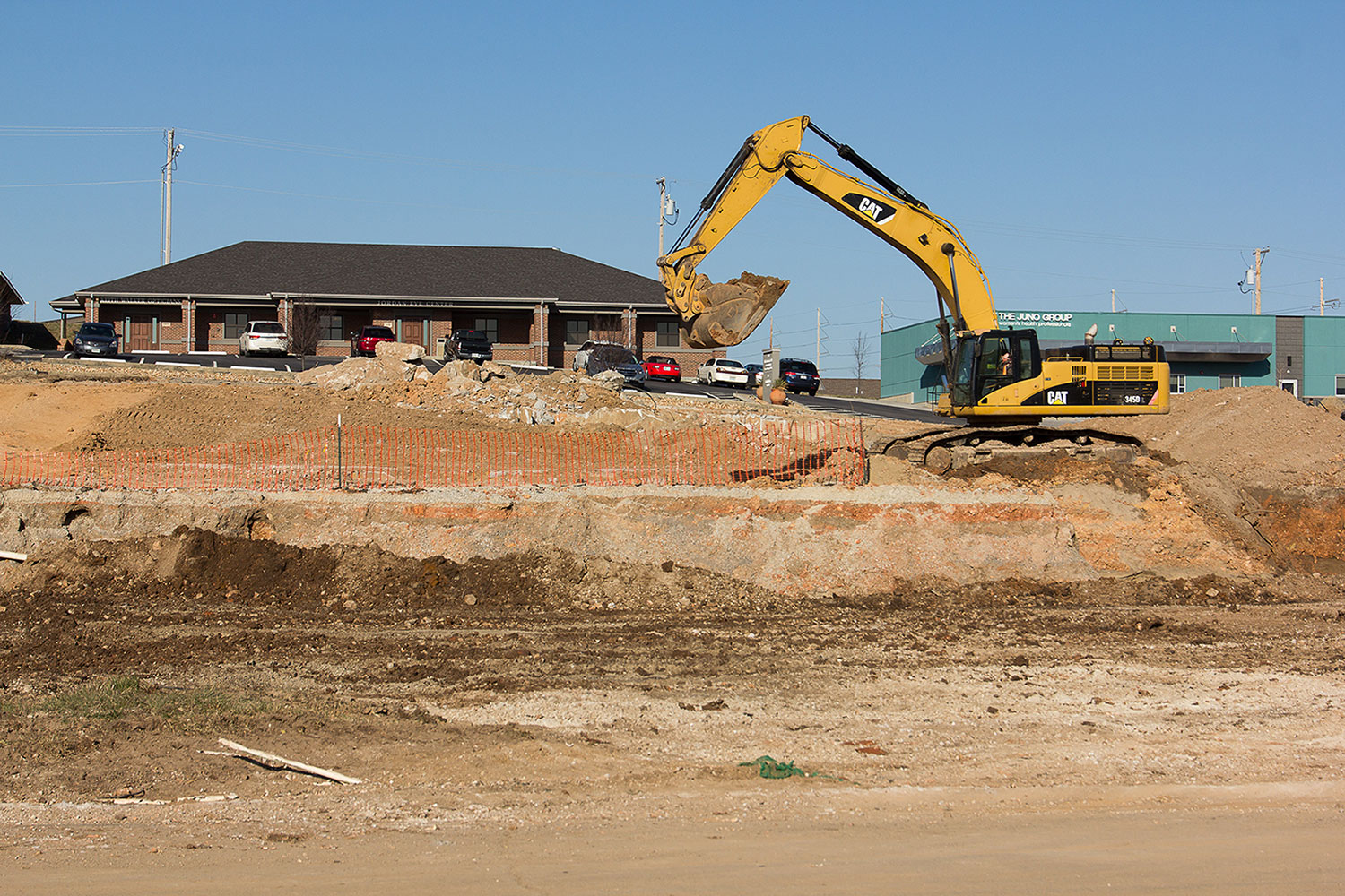 More than 50 community members attended the Memorial Hills Groundbreaking, which included a brief program with remarks by Kevin Parker, President of Parker Development, Fred Osborn, President of Joplin Re-Development Corporation, Lane Roberts, Former Chief Police of Joplin Police Department, and Robert O’Brian, President of the Joplin Area Chamber of Commerce.