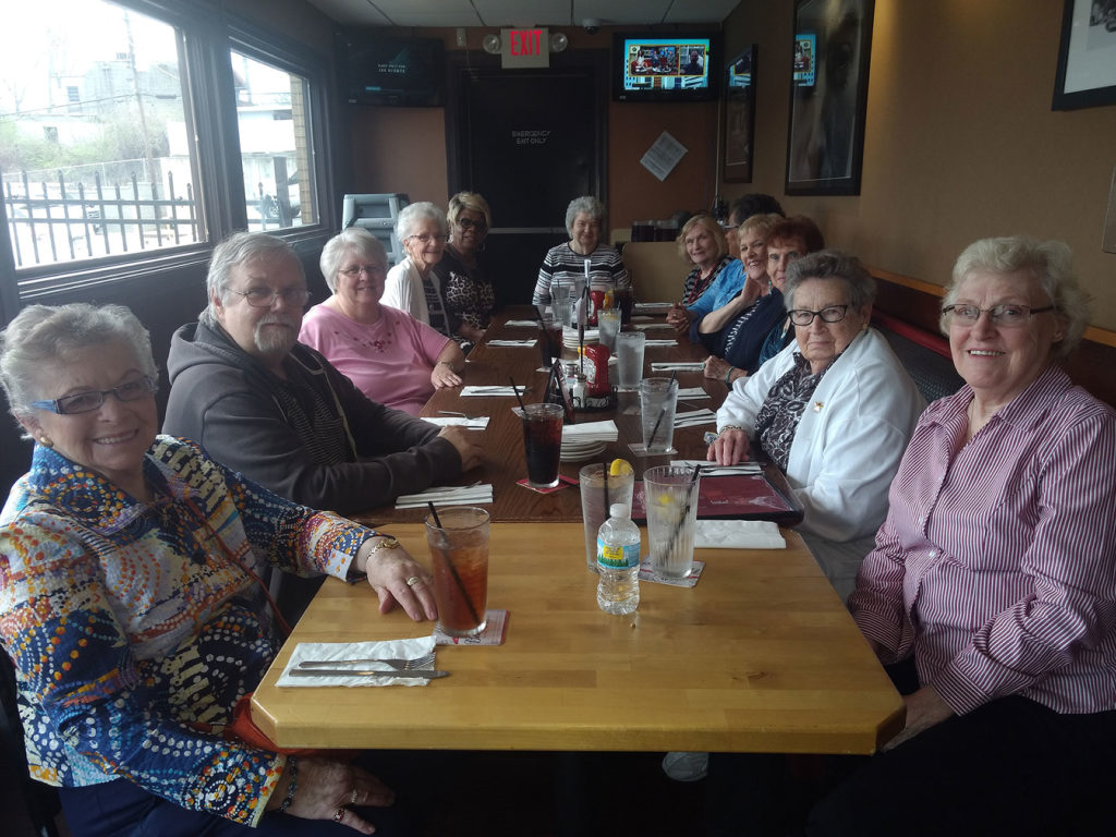 Wyndham Park, a Fairway Management independent senior living community in Saint Peters, Missouri, treated residents to a day at the St. Louis Science Center